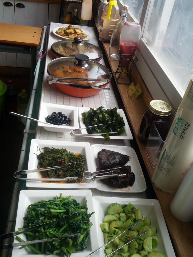 Lemon Tree Guesthouse Seogwipo Bagian luar foto
